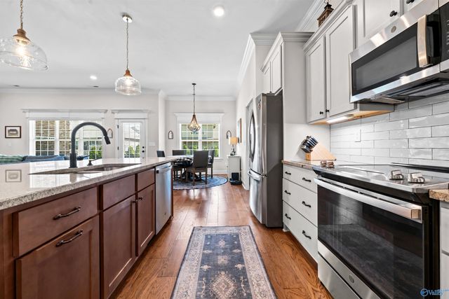 207 Somerdale Lane, Huntsville, AL 35812