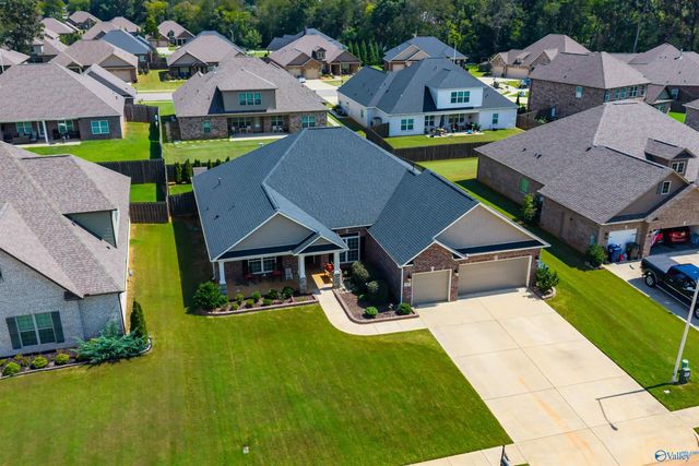 207 Somerdale Lane, Huntsville, AL 35812