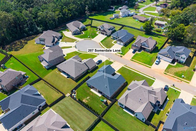 207 Somerdale Lane, Huntsville, AL 35812