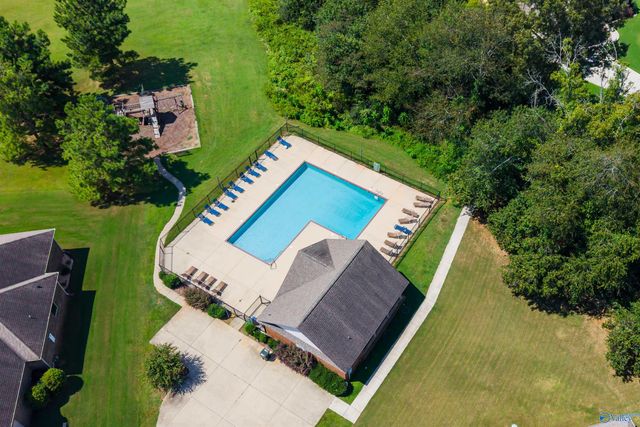 207 Somerdale Lane, Huntsville, AL 35812