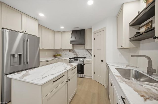 4319 Stafford DR, Chesapeake, VA 23321