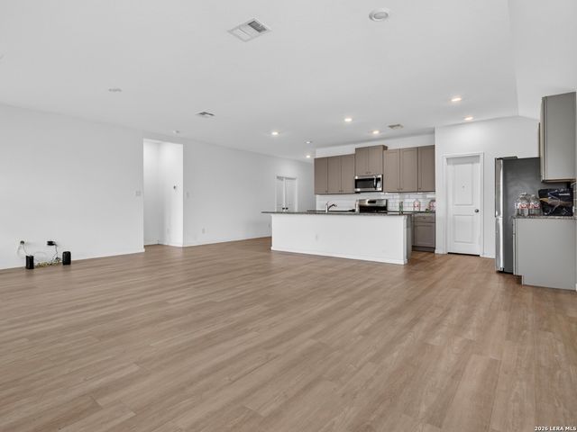 31780 Meander LN, Bulverde, TX 78163