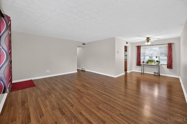 7987 West Chester Road, West Chester, OH 45069