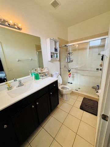 9326 W 33rd Lane, Hialeah, FL 33018