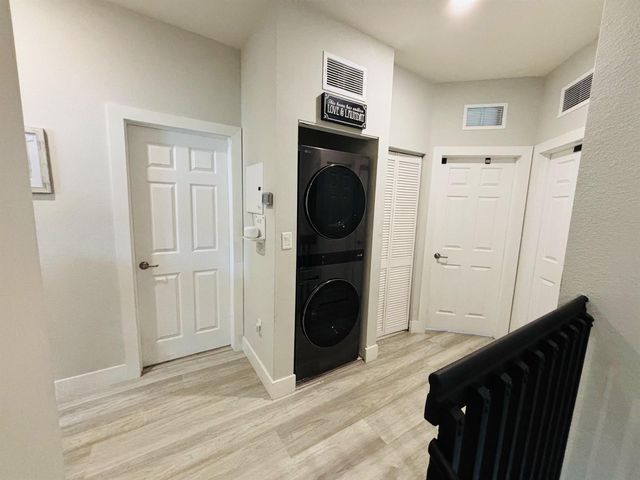 9326 W 33rd Lane, Hialeah, FL 33018