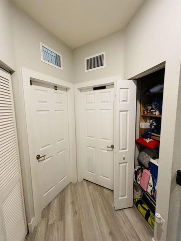 9326 W 33rd Lane, Hialeah, FL 33018