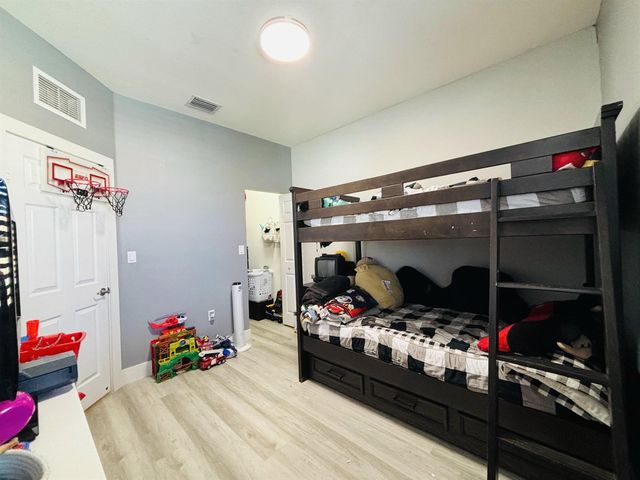 9326 W 33rd Lane, Hialeah, FL 33018
