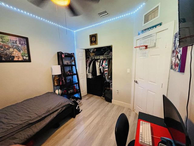 9326 W 33rd Lane, Hialeah, FL 33018