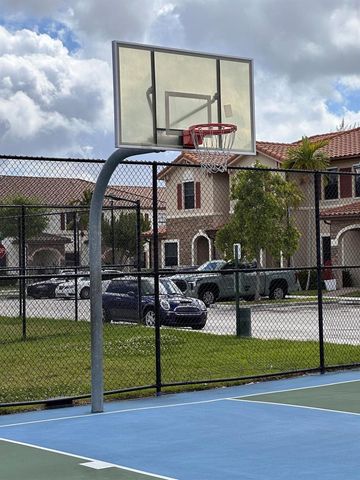 9326 W 33rd Lane, Hialeah, FL 33018