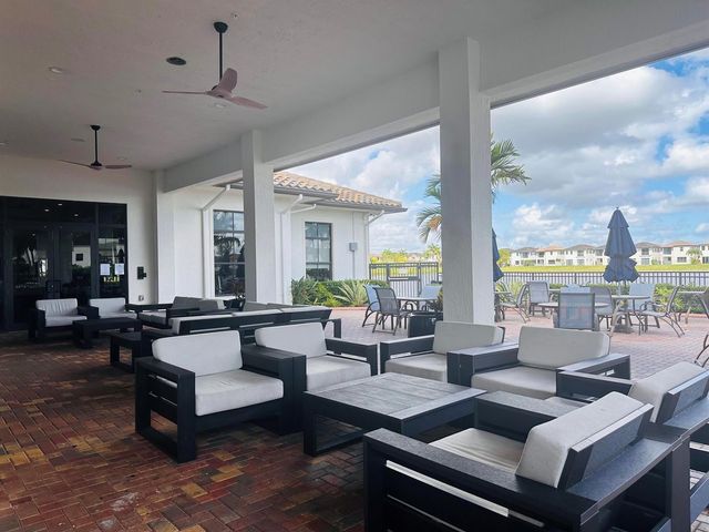 9326 W 33rd Lane, Hialeah, FL 33018
