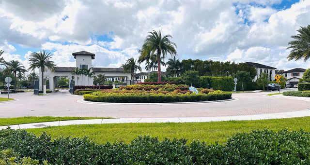 9326 W 33rd Lane, Hialeah, FL 33018