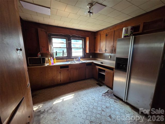 10 Wilson Avenue, Great Falls, SC 29055
