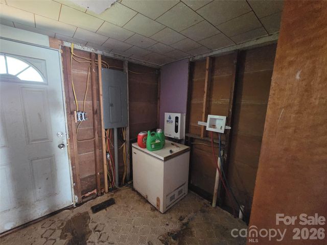 10 Wilson Avenue, Great Falls, SC 29055