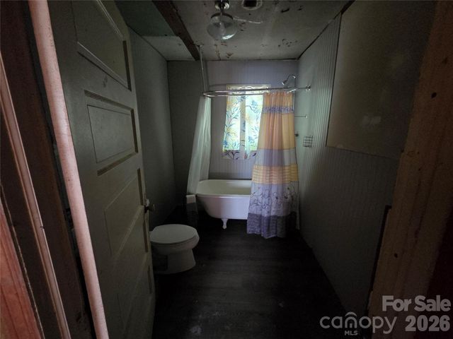 10 Wilson Avenue, Great Falls, SC 29055