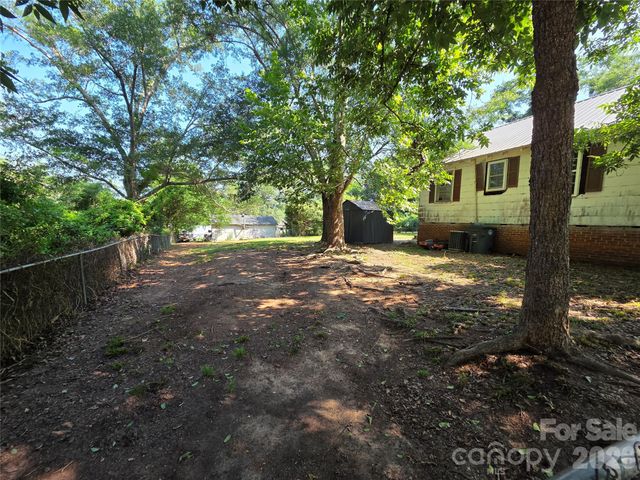 10 Wilson Avenue, Great Falls, SC 29055