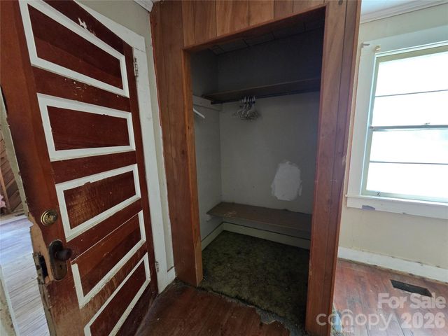 10 Wilson Avenue, Great Falls, SC 29055