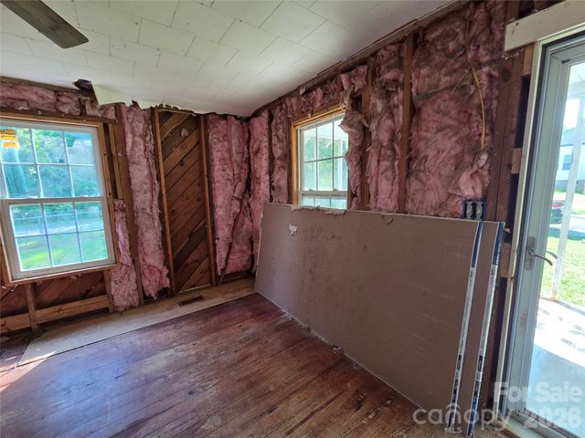10 Wilson Avenue, Great Falls, SC 29055