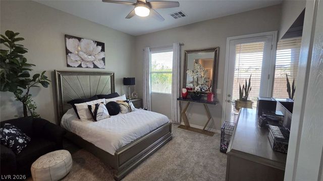 652 Longfeather Street, Henderson, NV 89011