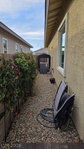 652 Longfeather Street, Henderson, NV 89011