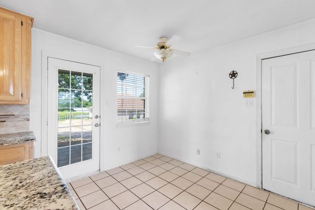 2625 Cheyenne Lane, Crowley, TX 76036