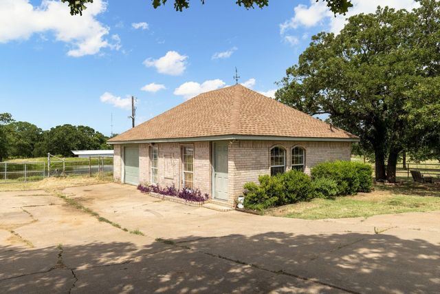 2625 Cheyenne Lane, Crowley, TX 76036
