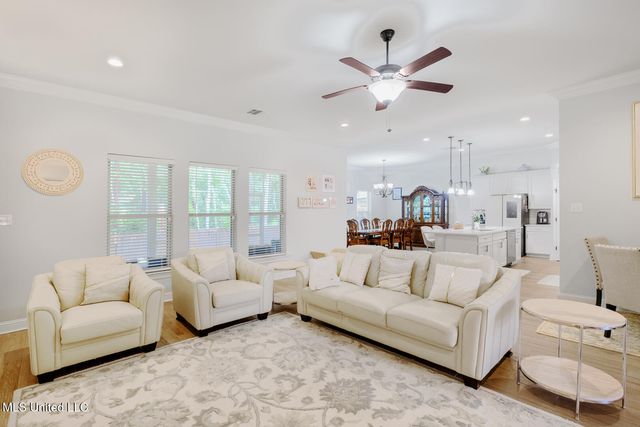 9379 Taylor Place, Ocean Springs, MS 39564