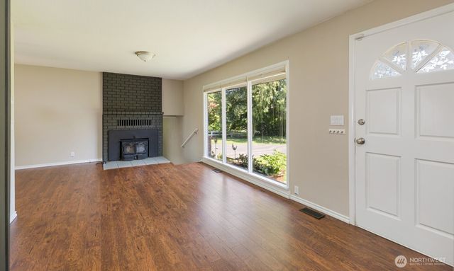 14028 Serene Way, Lynnwood, WA 98087