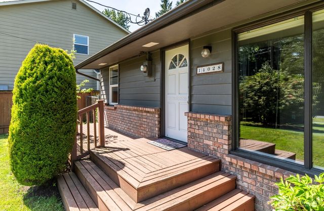 14028 Serene Way, Lynnwood, WA 98087