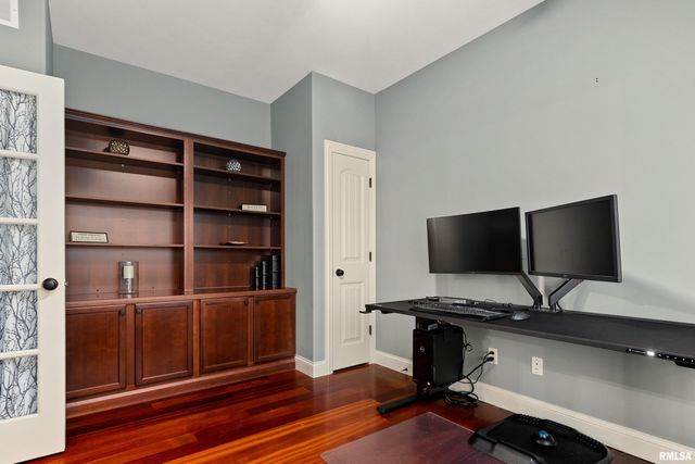 3220 W Rosebury Lane, Dunlap, IL 61525