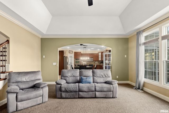 3220 W Rosebury Lane, Dunlap, IL 61525