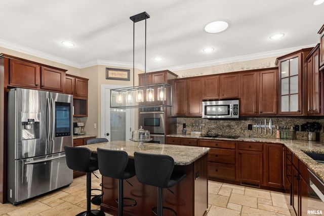 3220 W Rosebury Lane, Dunlap, IL 61525