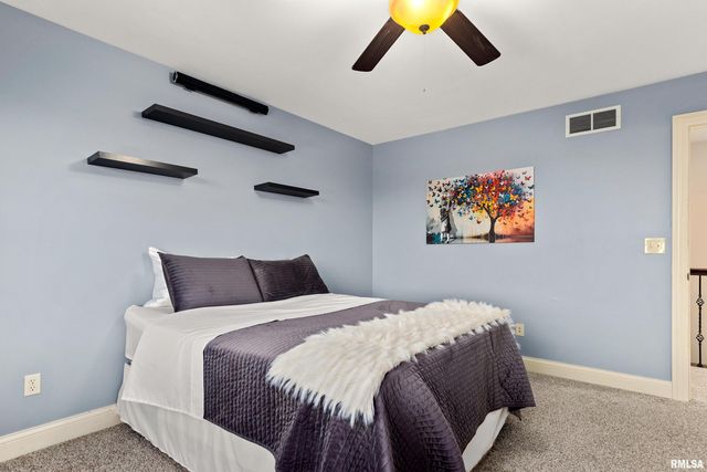 3220 W Rosebury Lane, Dunlap, IL 61525