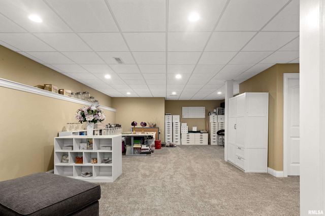 3220 W Rosebury Lane, Dunlap, IL 61525