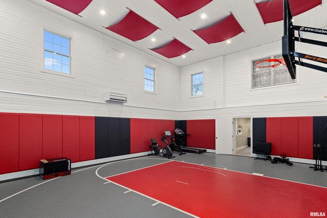 3220 W Rosebury Lane, Dunlap, IL 61525