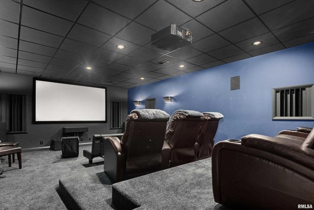 3220 W Rosebury Lane, Dunlap, IL 61525