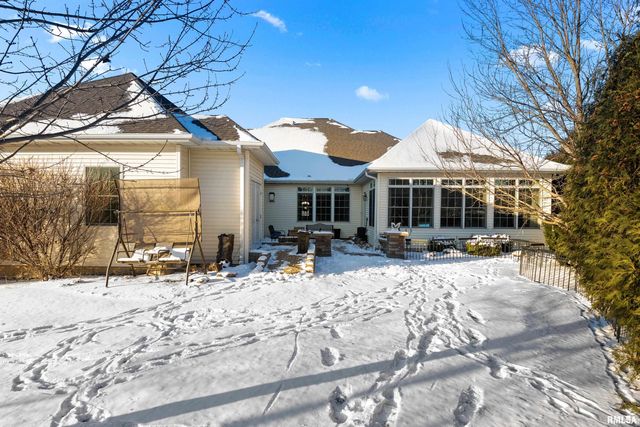 3220 W Rosebury Lane, Dunlap, IL 61525