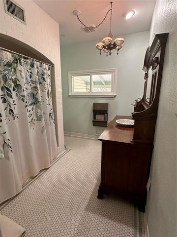 3900 CHALET SUZANNE DRIVE, Lake Wales, FL 33859