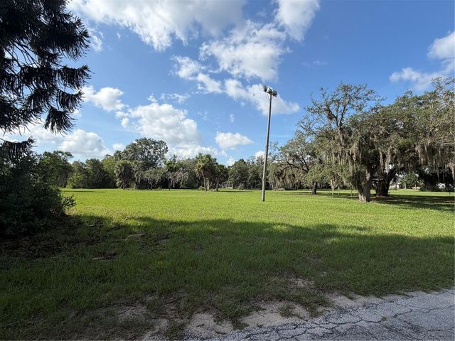 3900 CHALET SUZANNE DRIVE, Lake Wales, FL 33859