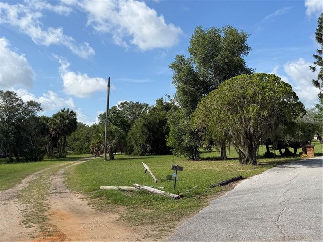 3900 CHALET SUZANNE DRIVE, Lake Wales, FL 33859