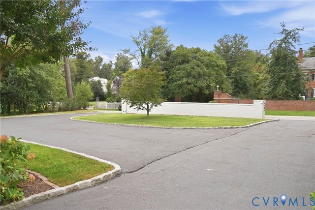 6604 Three Chopt Rd, Richmond, VA 23226