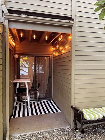 110 SW 116th Street #A13, Seattle, WA 98146