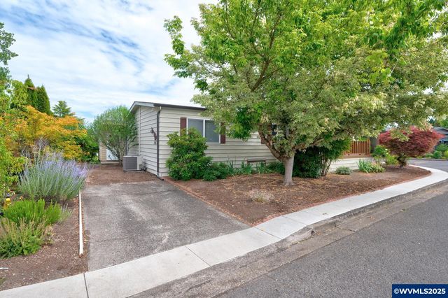1199 N Terry St 167, Eugene, OR 97402
