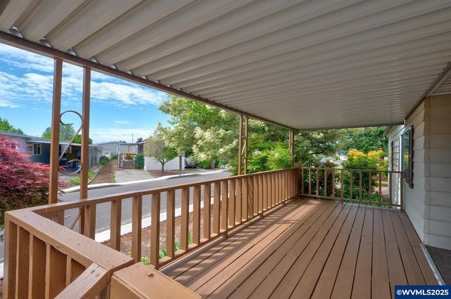 1199 N Terry St 167, Eugene, OR 97402