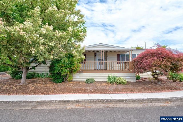 1199 N Terry St 167, Eugene, OR 97402