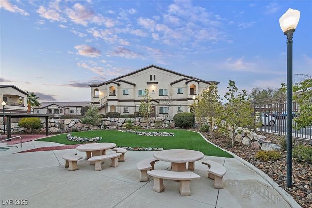 2291 West Horizon Ridge Parkway 1206, Henderson, NV 89052