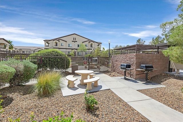 2291 West Horizon Ridge Parkway 1206, Henderson, NV 89052