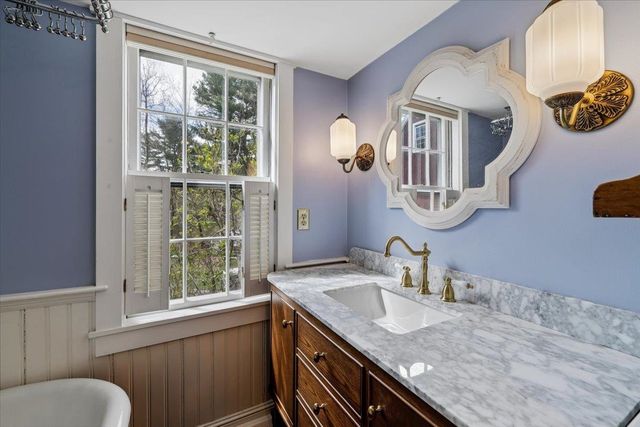 2 Mack Hill Road, Amherst, NH 03031
