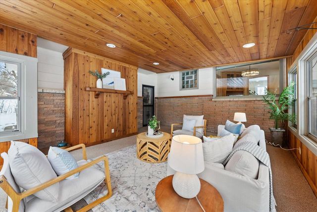 11728 N Silver AVENUE, Mequon, WI 53097