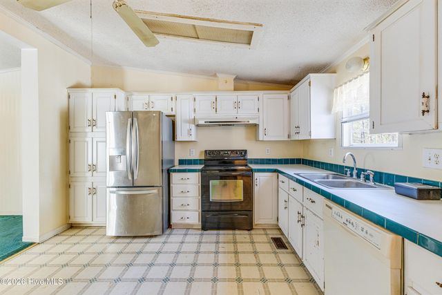 7092 Old Oak Road NW, Ash, NC 28420