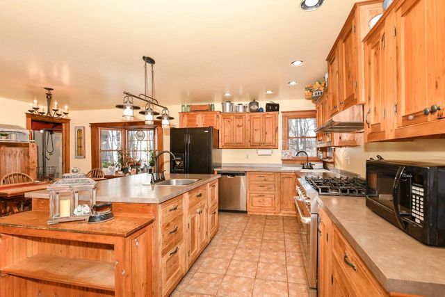 3819 N Roherty Road, Evansville, WI 53536